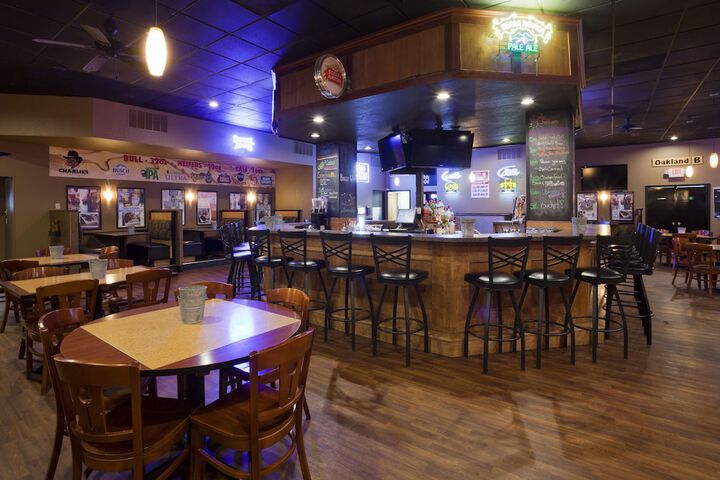 Dining Photos