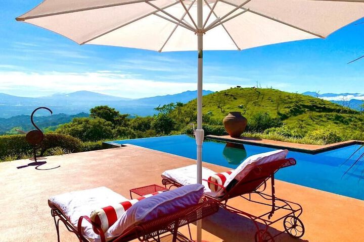 Atenas Magic Mountain Views