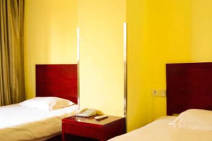 Room 6 of 6
