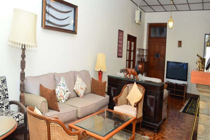 Room 9 of 21