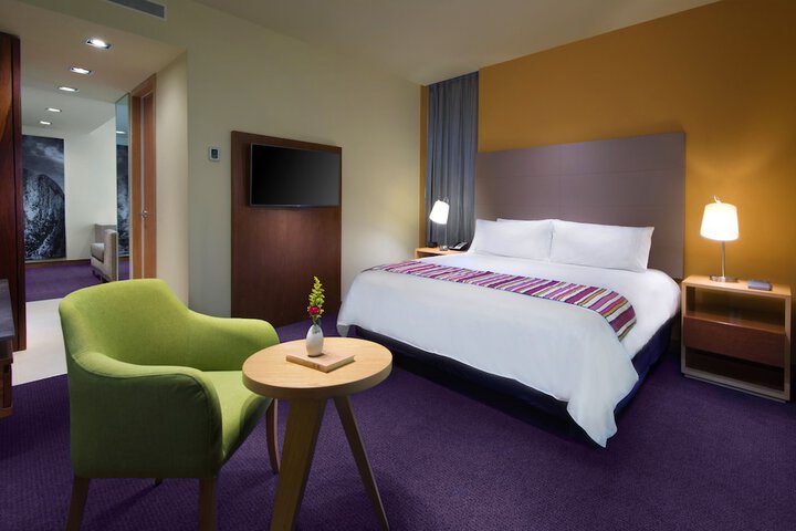 Room 5 of 28