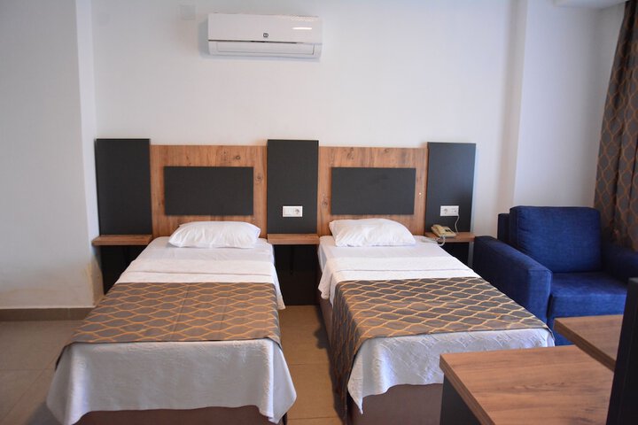Room 25 of 70