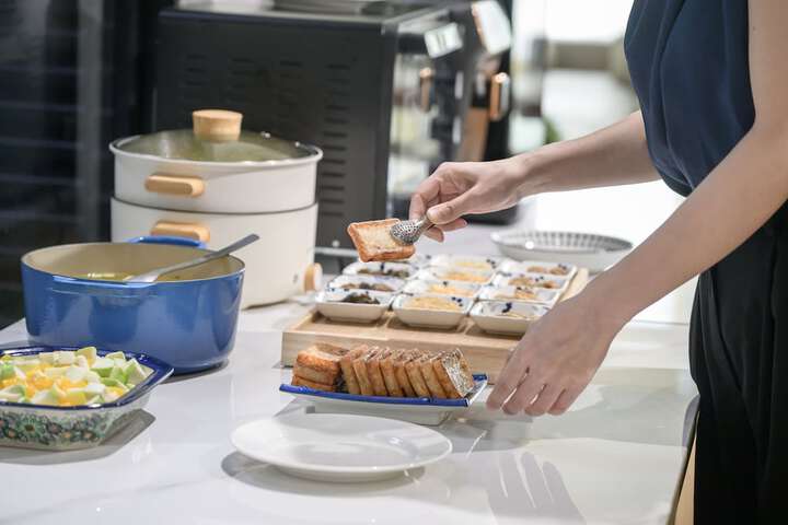 Breakfast/Coffee Service 39 of 46