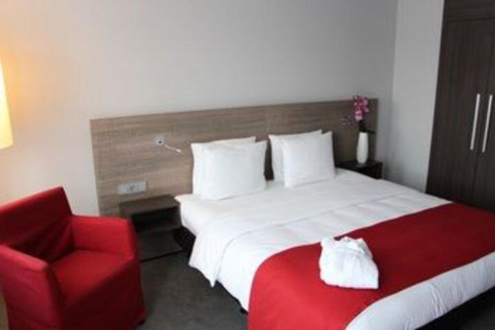 Room 40 of 120