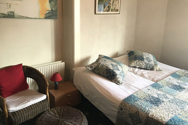 Room 3 of 19