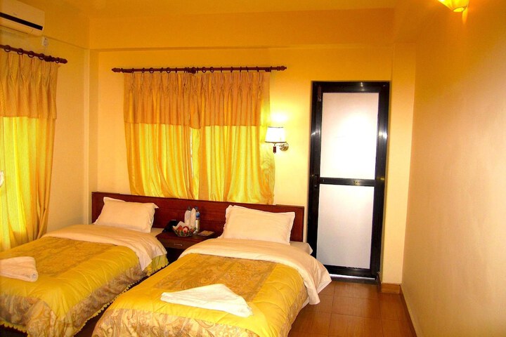 Room 7 of 38
