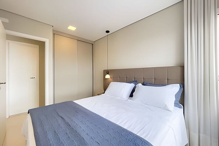 Room 10 of 121