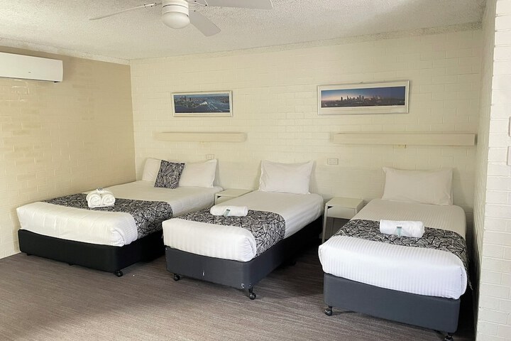 Room 16 of 70