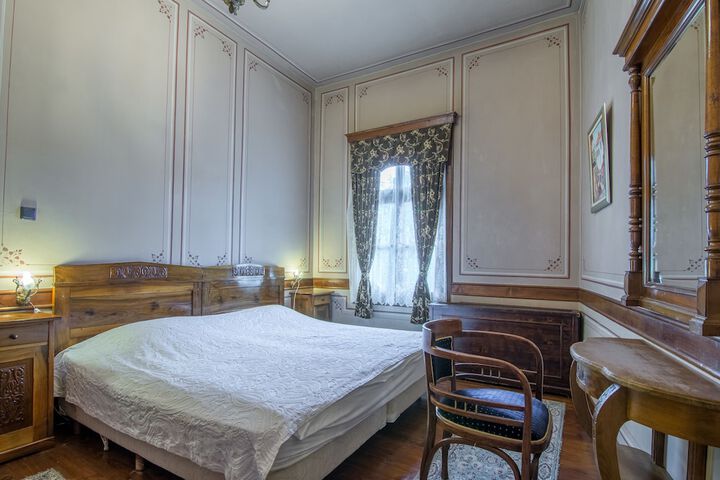 Room 21 of 79