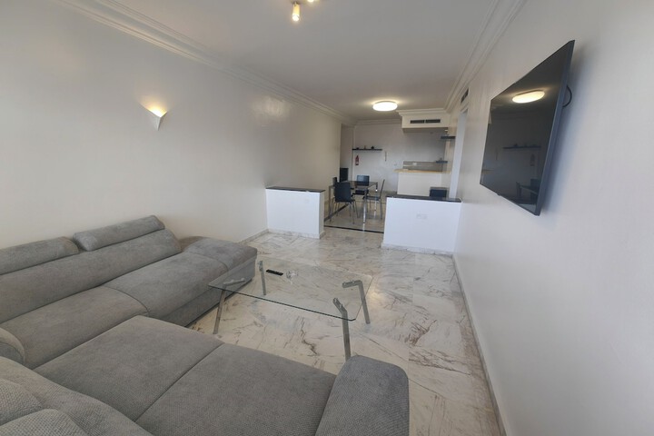 Room 200 of 404