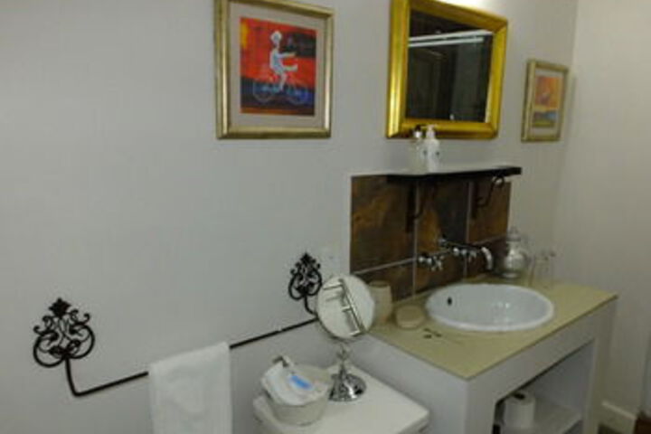 Room 7 of 75
