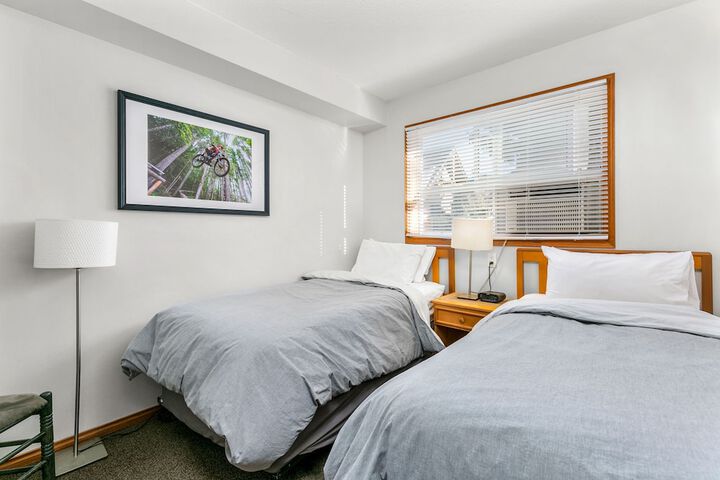 Room 11 of 227