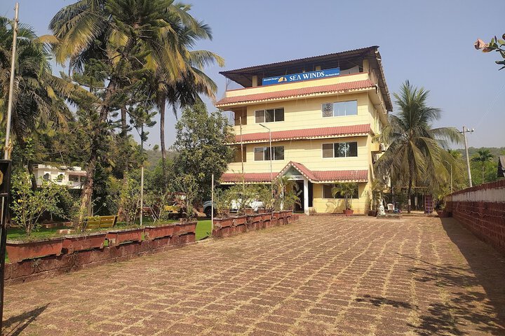 Sea Winds Hotel