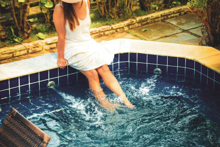 Hot Tub 32 of 123