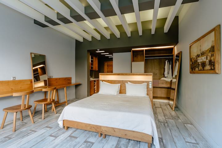 Room 5 of 54