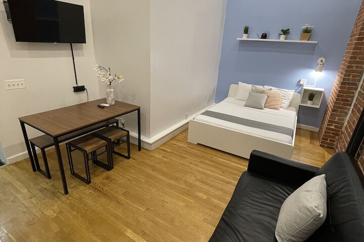 Room 171 of 236