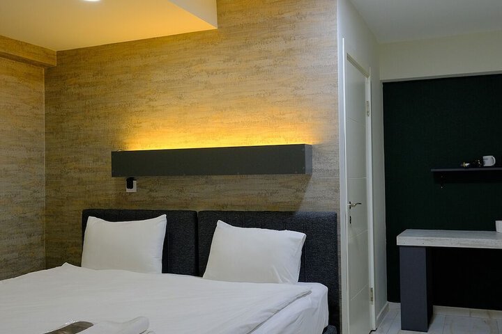 Room 14 of 40
