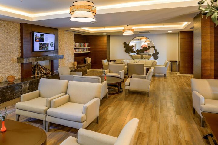 Hotel Interior 25 of 139