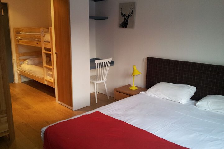 Room 9 of 50