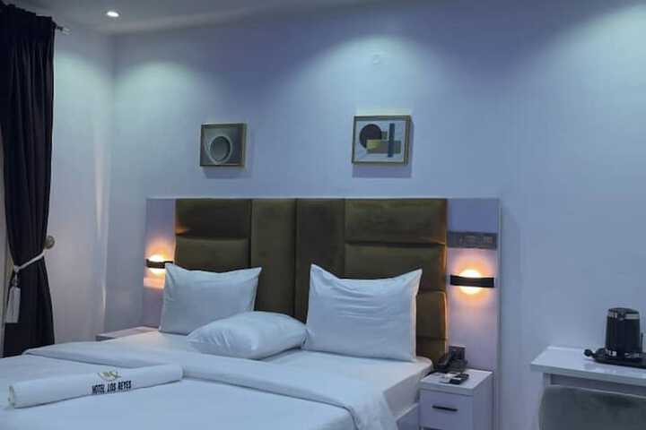 Room 2 of 24
