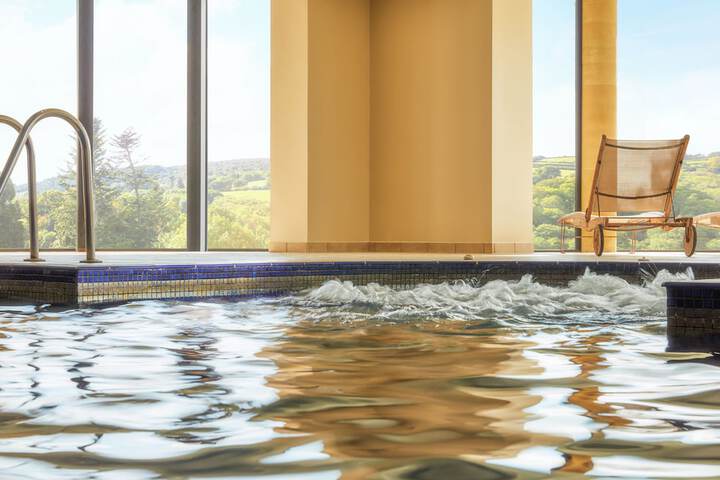 Pool 43 of 104