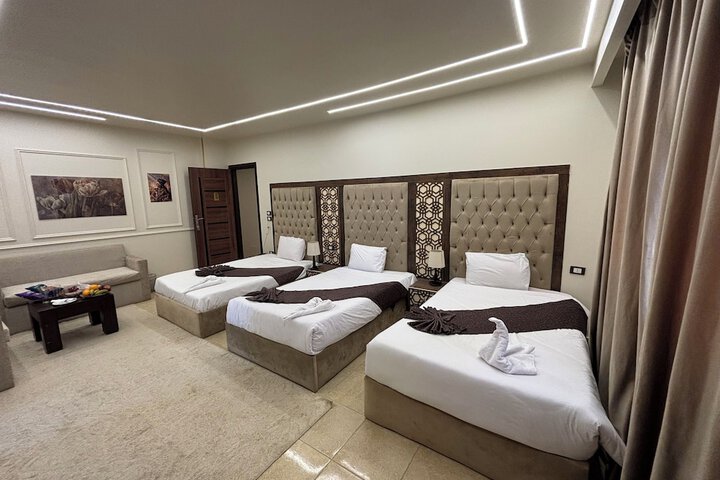 Room 34 of 110