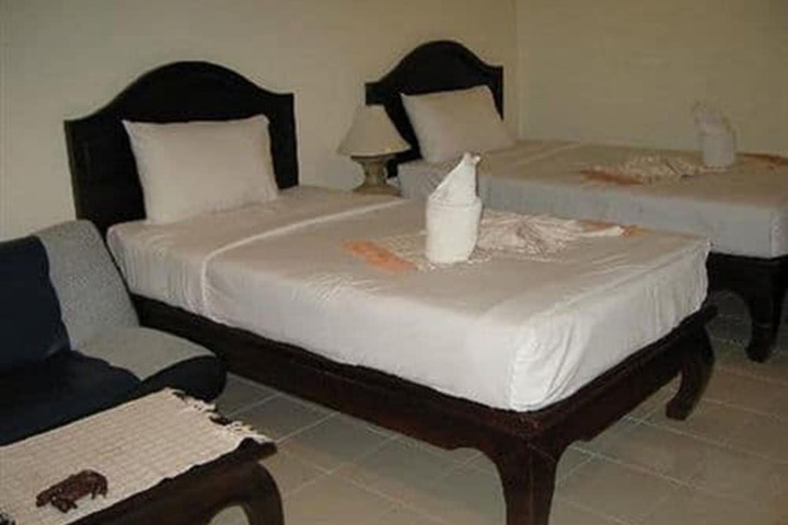 Room 2 of 16