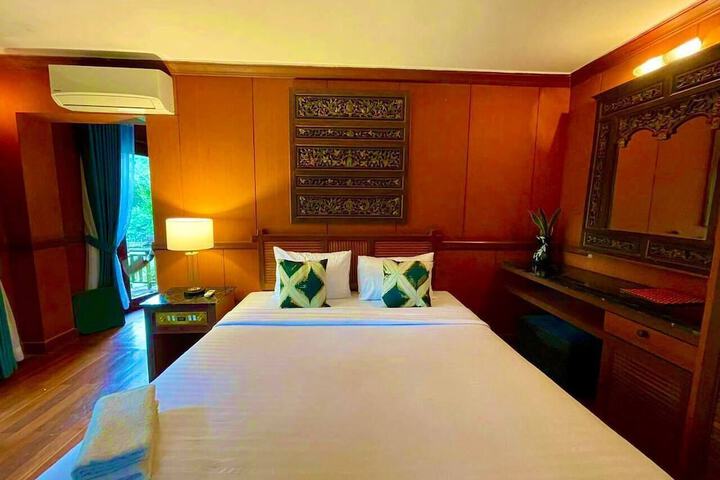 Room 40 of 93
