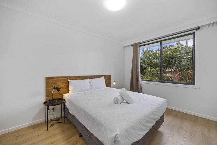 Room 9 of 28
