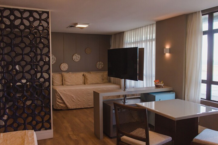 Room 10 of 25
