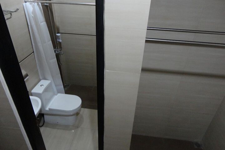 Room 10 of 15