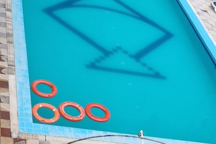 Pool 41 of 70