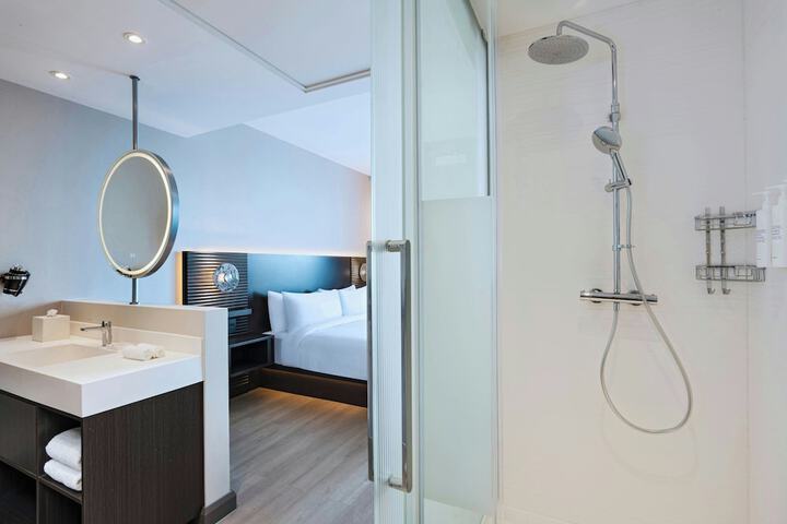 Room 8 of 46