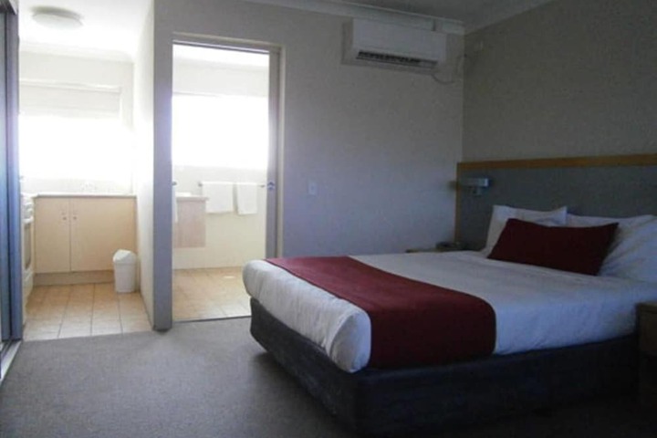 Room 9 of 56