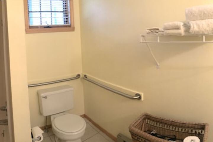 Room 99 of 146