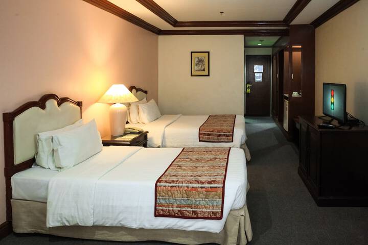 Room 9 of 62