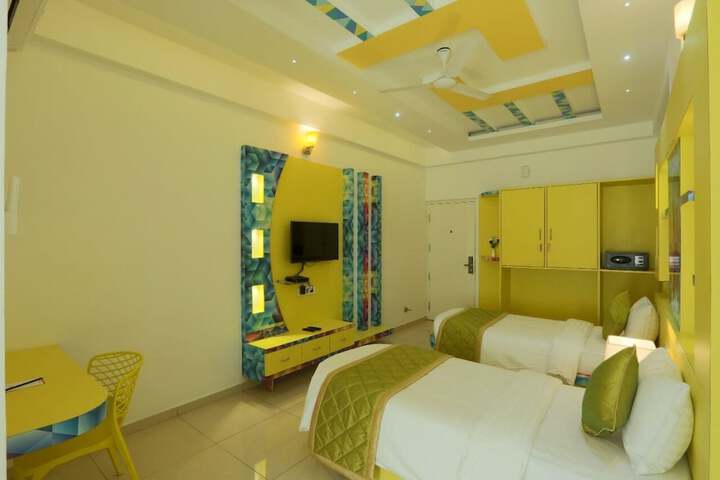 Room 8 of 21