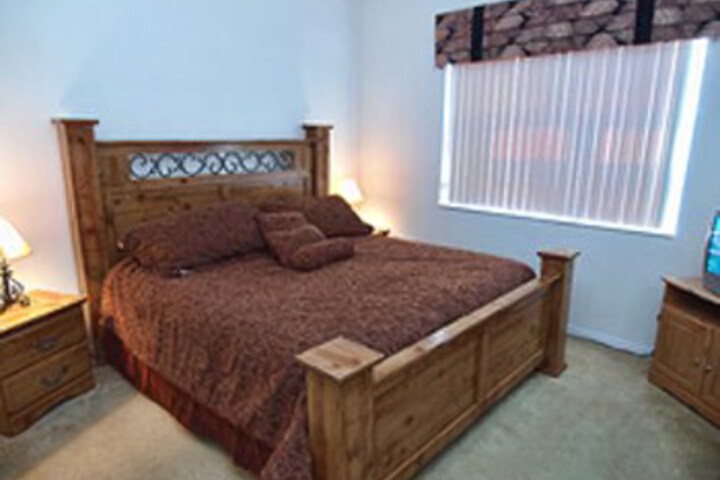 Room 6 of 19