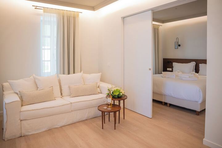 Room 90 of 182