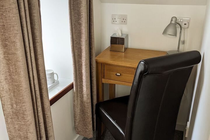Room 36 of 82