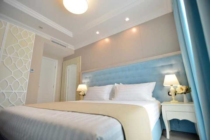 Room 22 of 112