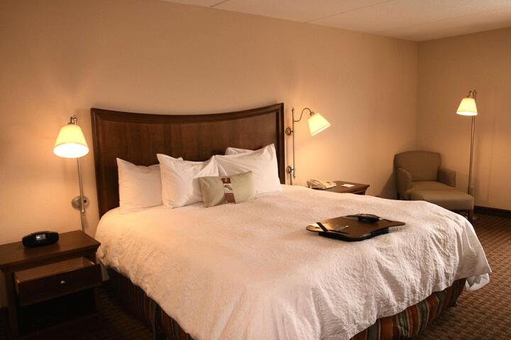 1 King Bed (6 of 16)