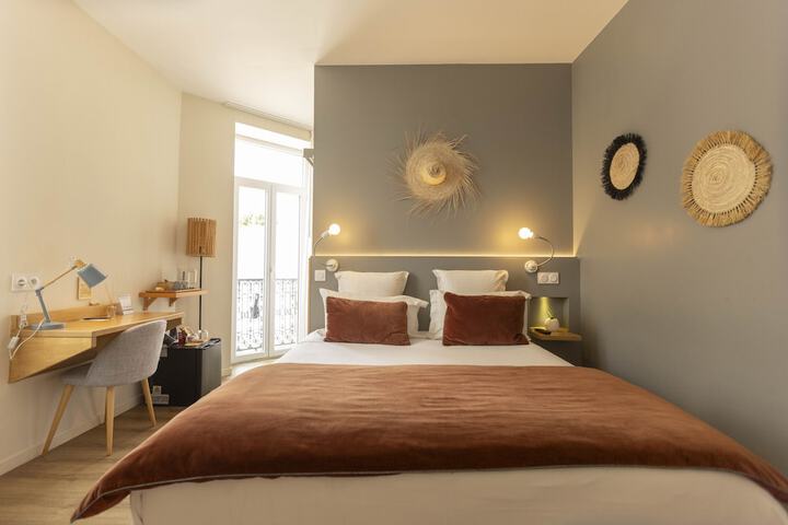 Room 92 of 210