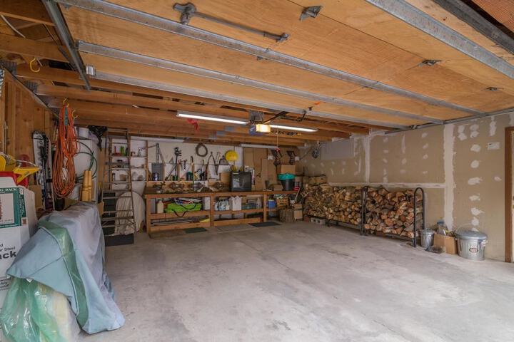Room 6 of 30