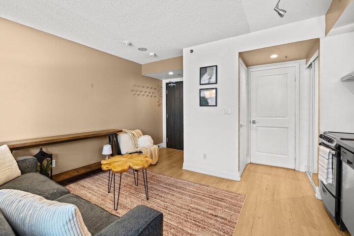 Room 18 of 39