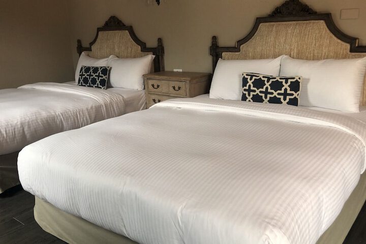 Room 12 of 36
