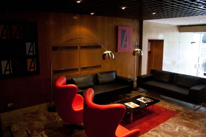 Guest Lobby