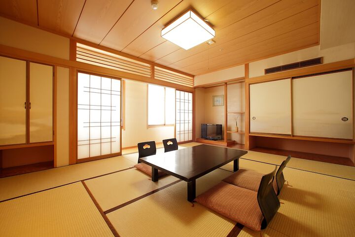 Room 7 of 55