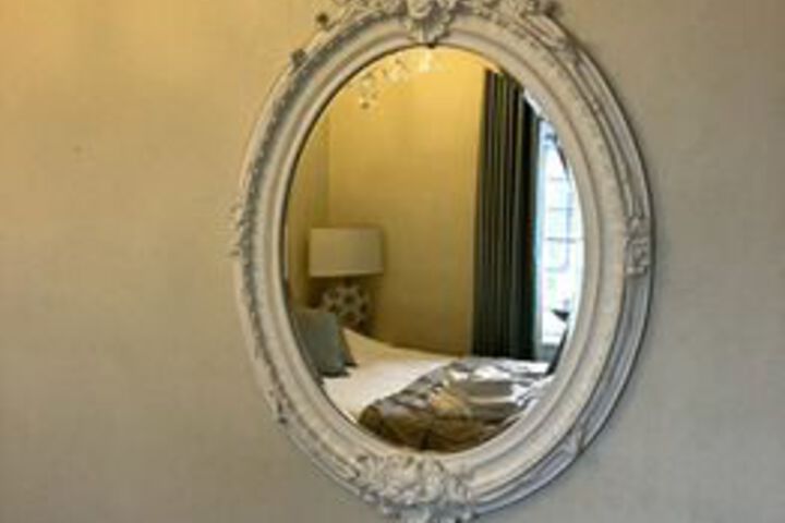 Room 42 of 109