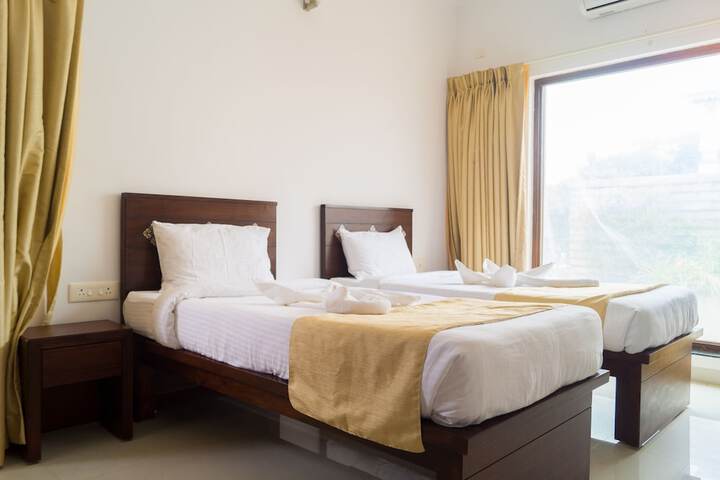 Room 3 of 41